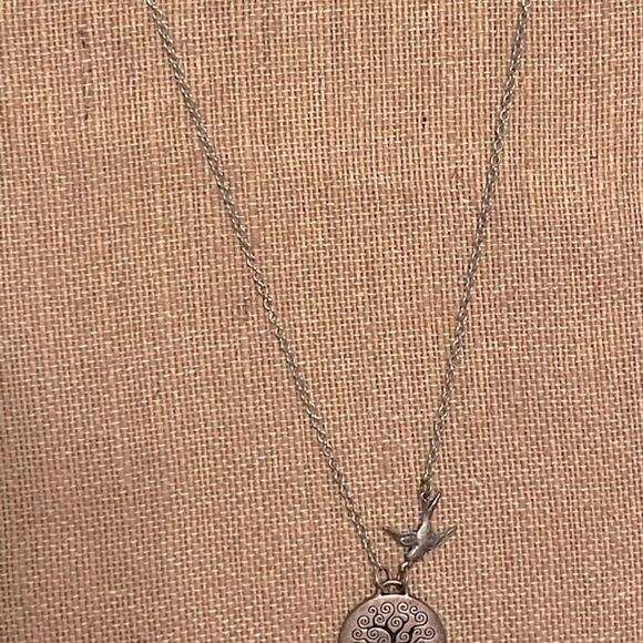 Unique Tree of Life with bird necklace! - Picture 8 of 12